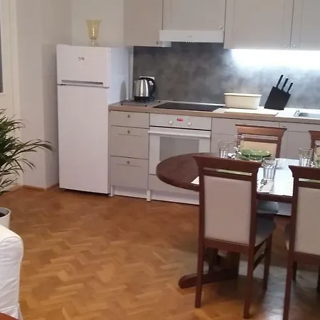 Premium 200m. Do Plazy Apartment *